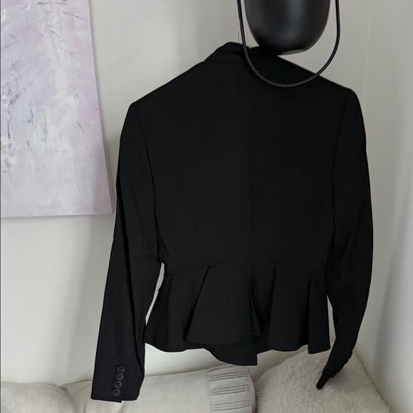 Burberry Black Peplum Blazer, SIZE USA 2 , stunning, elegant - Picture 6 of 14